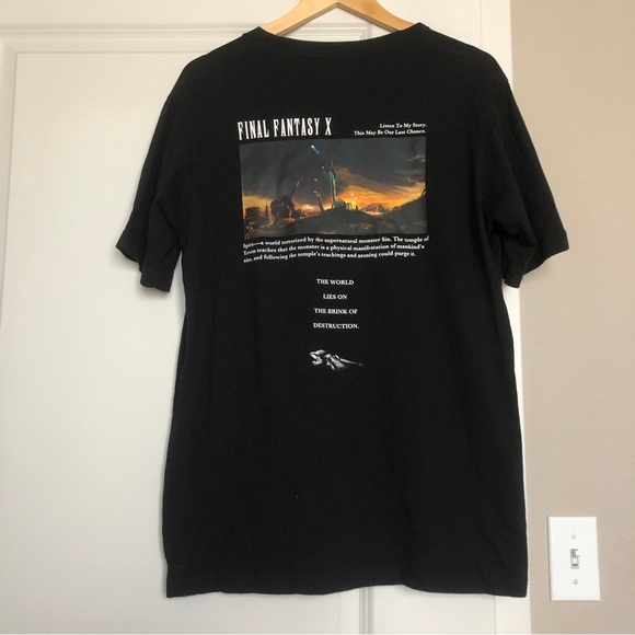 Uniqlo Other - Final Fantasy X FFX FF10 UNIQLO 35th Anniversary T Shirt Size MEDIUM - EUC